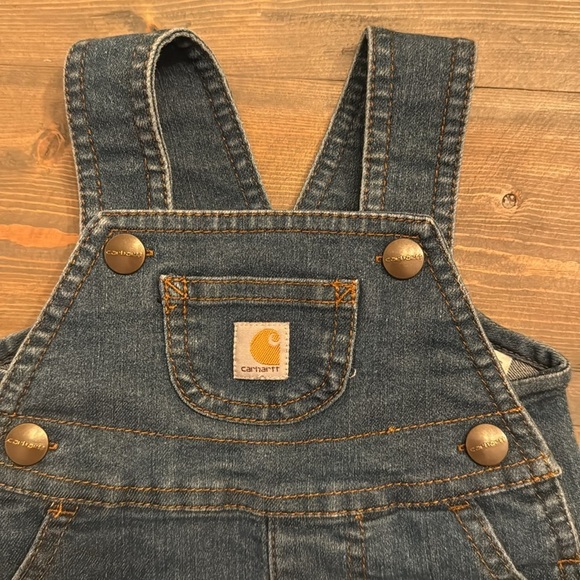 *SOLD* Carhartt 3 month denim short overalls - Picture 2 of 6